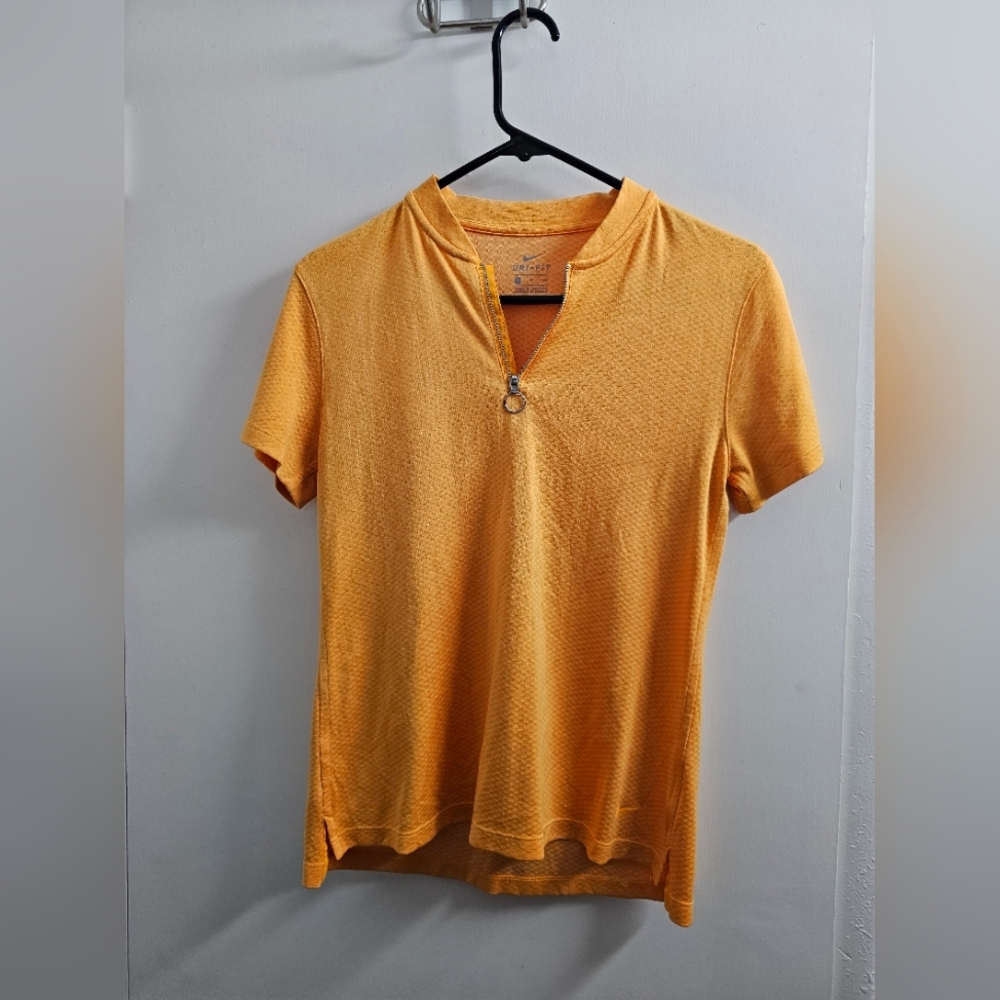 Nike women's golf shirt